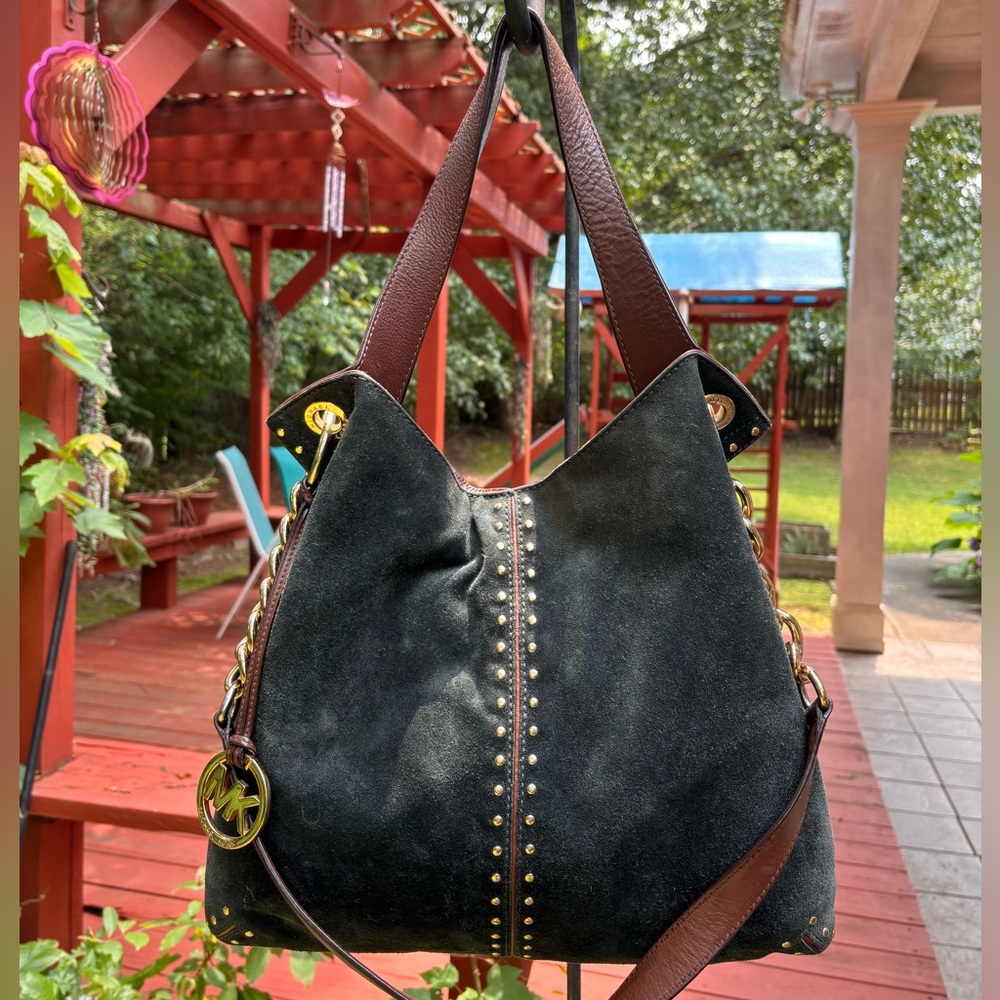 Michael Kors Astor Forest Green
Studded Suede Shoulder Bag